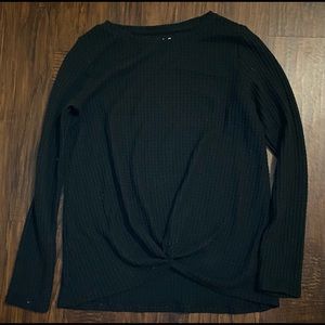 Black long sleeve knot shirt
